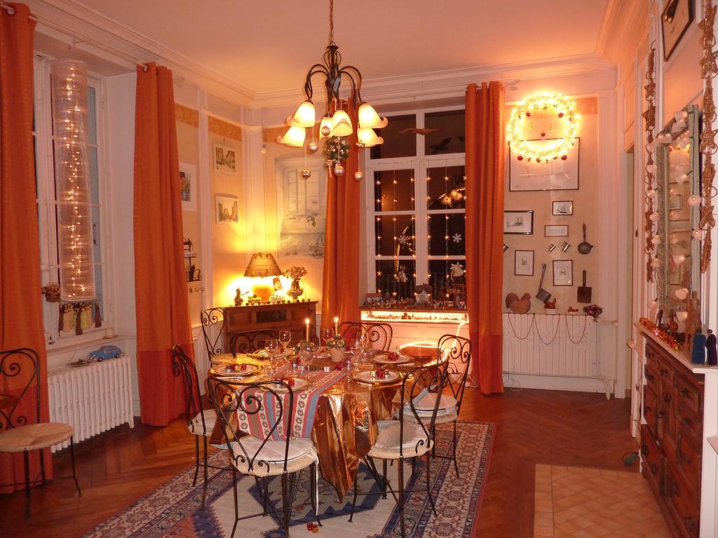 Les Jardins De L'Hacienda Bed and Breakfast Tarare Buitenkant foto